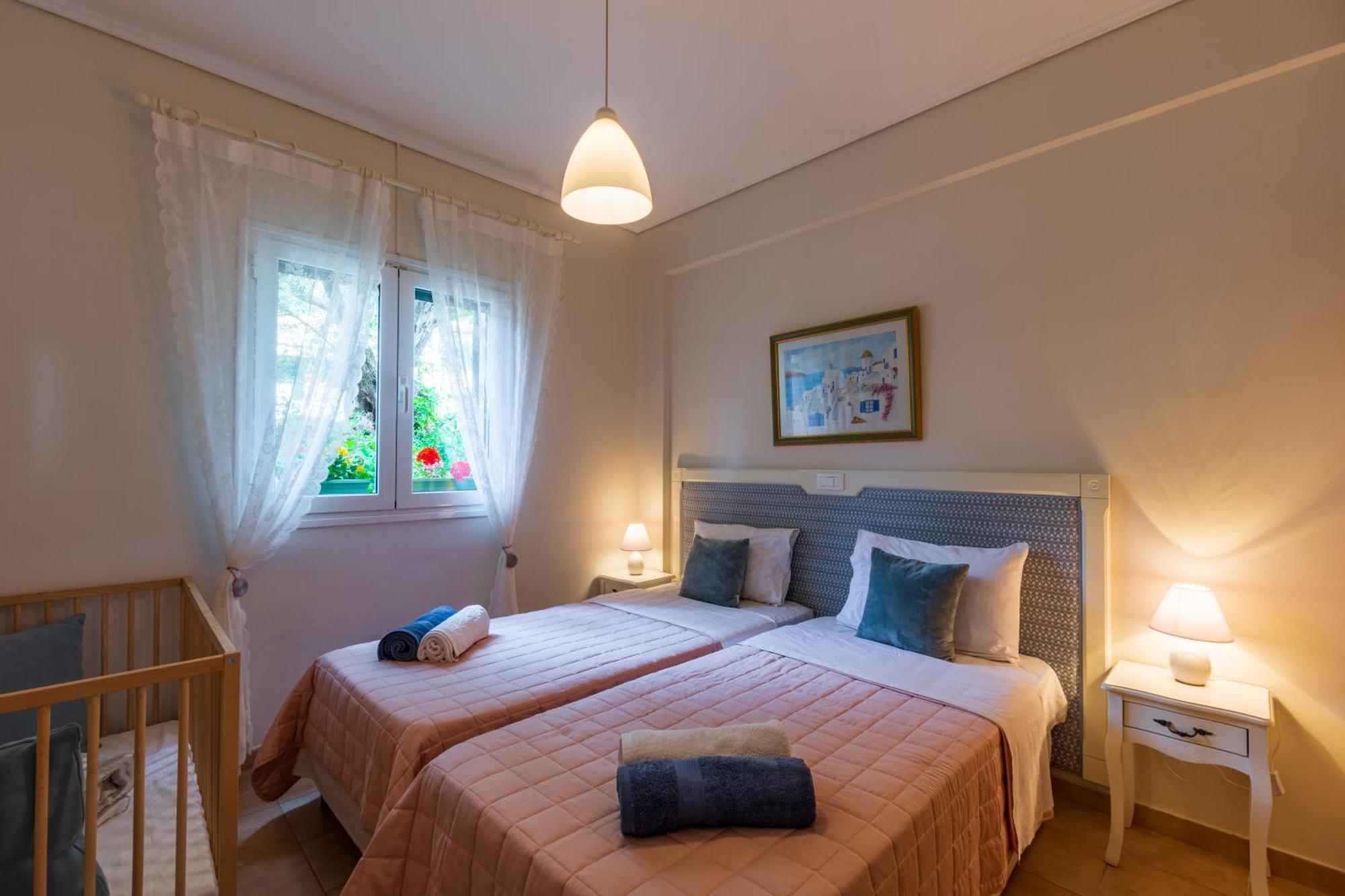 Barbati Seafront Luxury Suites Εξωτερικό φωτογραφία