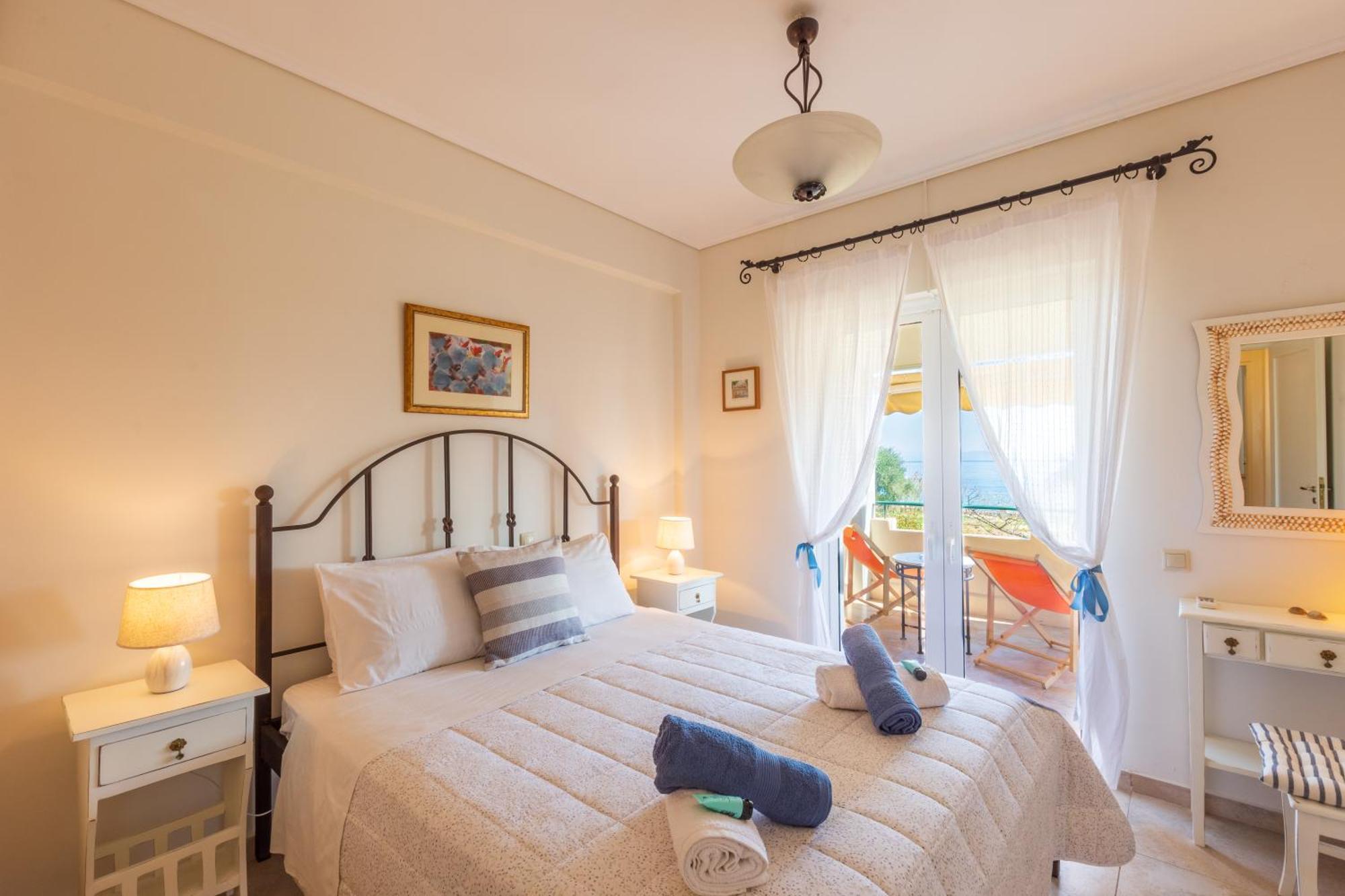 Barbati Seafront Luxury Suites Εξωτερικό φωτογραφία