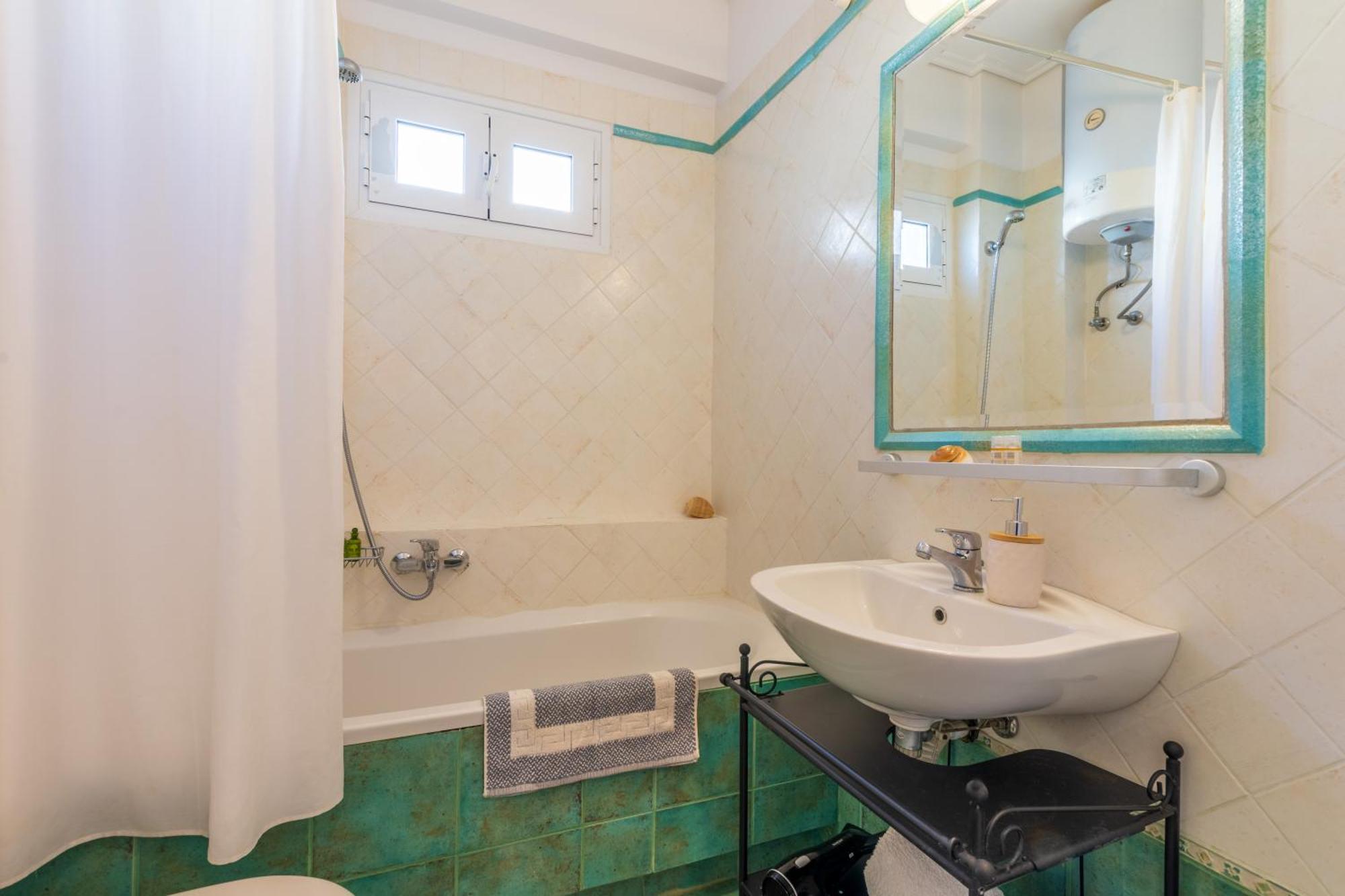 Barbati Seafront Luxury Suites Εξωτερικό φωτογραφία