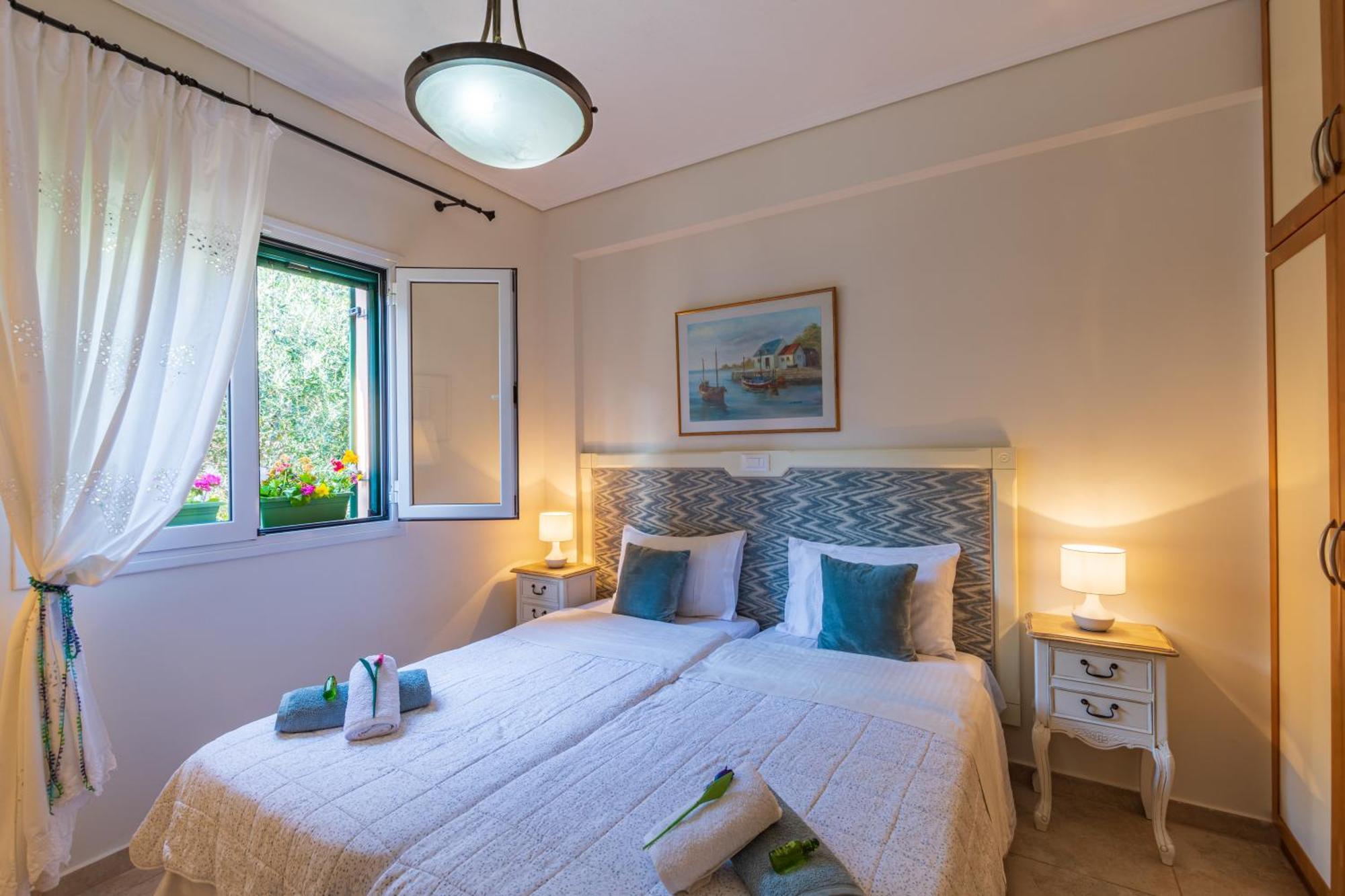 Barbati Seafront Luxury Suites Εξωτερικό φωτογραφία